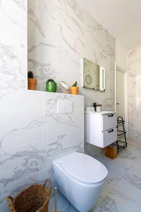 Elegant T2 Renove 4 Pers, Centre Nice, Climatise Appartamento Nizza